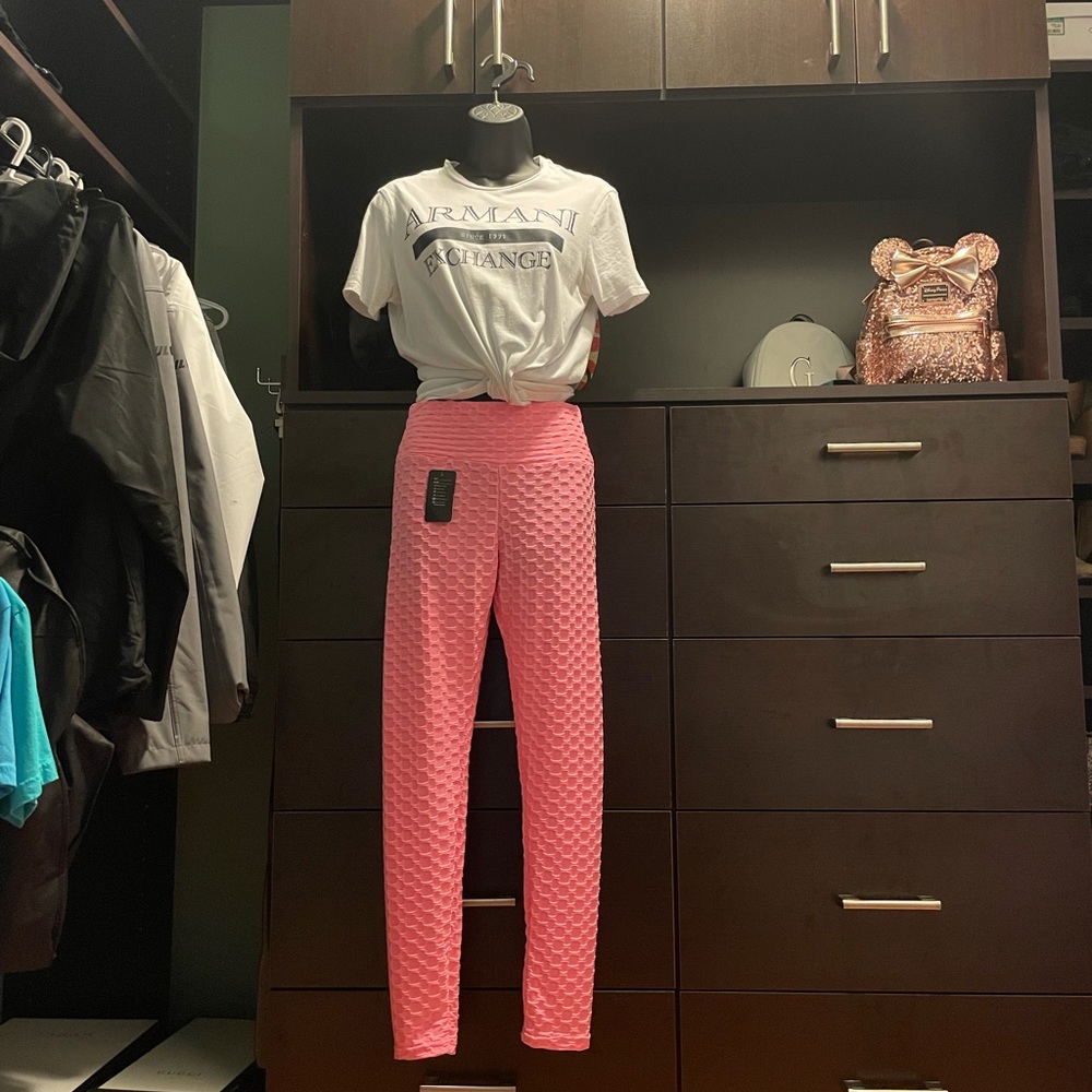 NWT 4/$40 leggings